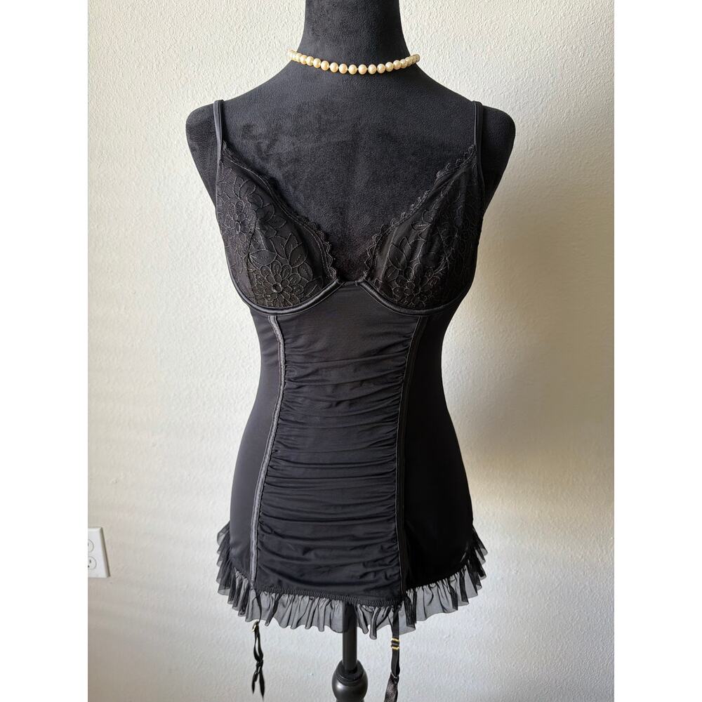 Vintage 2009 Victoria's Secret Lace Garter Slip Lingerie - Picture 5 of 5